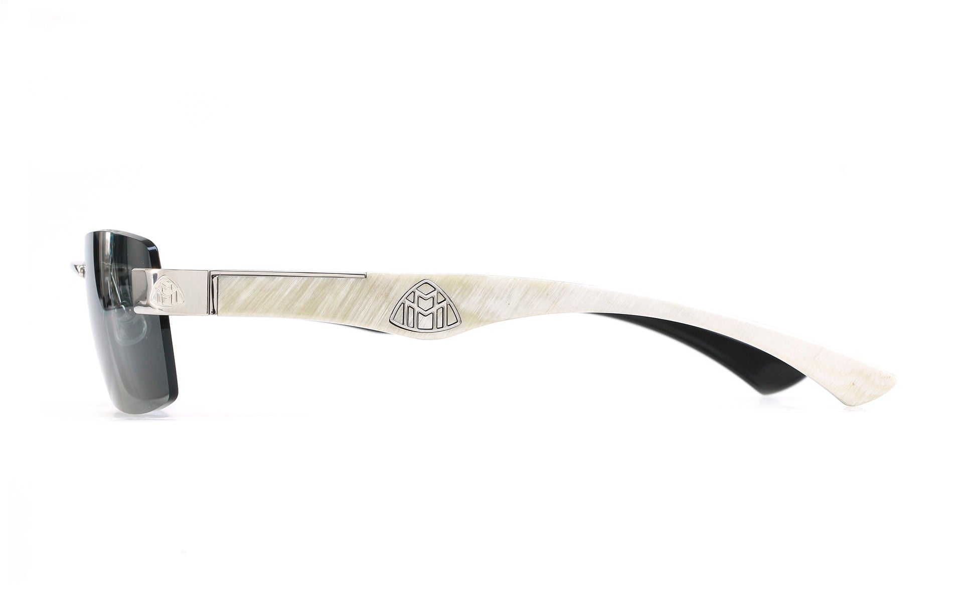 THE CHARACTER II - White Marbled Buffalo Horn / Black Backing